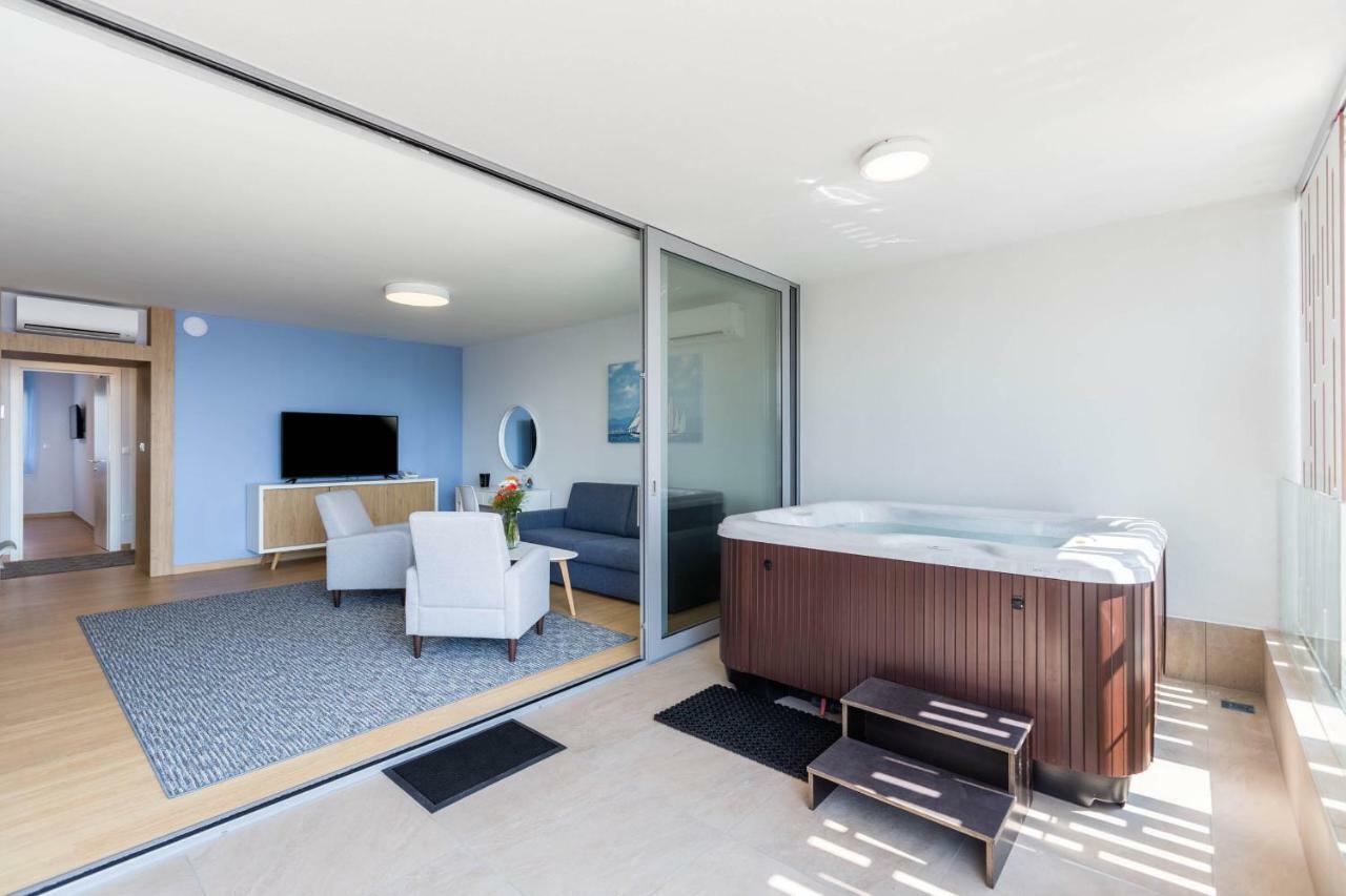 Abalone Apartments 드라말리 외부 사진