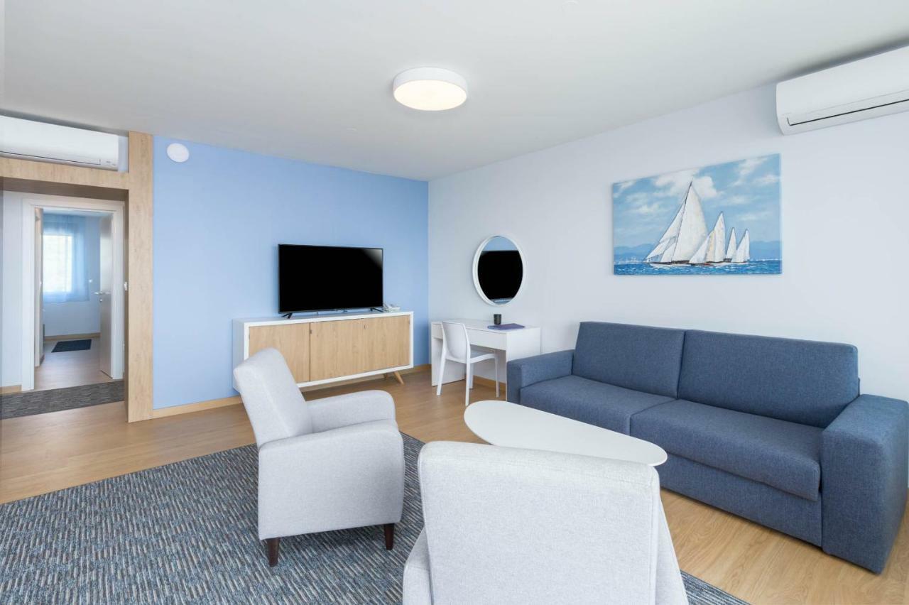 Abalone Apartments 드라말리 외부 사진